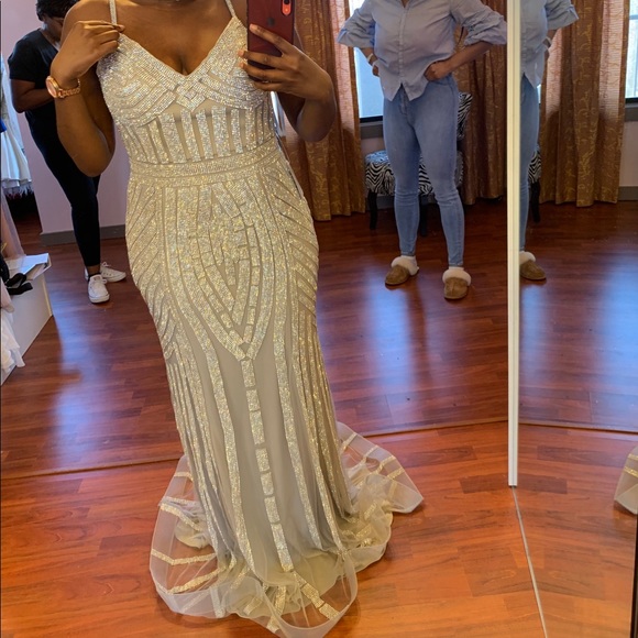 Dresses & Skirts - Prom Dress